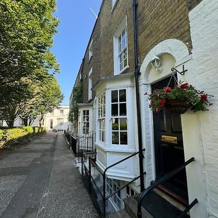 2 Bed Georgian Cottage, Ramsgate Exterior photo